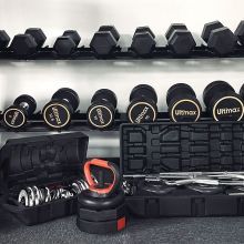 Draagbaarheid - De verstelbare Dumbbell Barbell 2 in 1 is ontworpen om meer trainingsopties en gemak te bieden. Dit wordt bereikt door functies zoals verwijderbaar ontwerp, lichtgewicht materialen, compact ontwerp, draagbare verpakkingen en verstelbaar ontwerp. De draagbare Dumbbell Barbell -set heeft een kleinere maat, waardoor het ideaal is voor training thuis of in beperkte ruimtes.