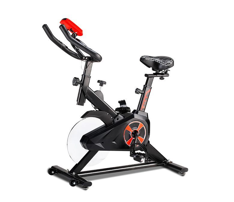 Spin -fiets voor cardiotraining binnen