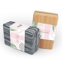 Aangepaste yogablokverpakking gekleurde kaarten.