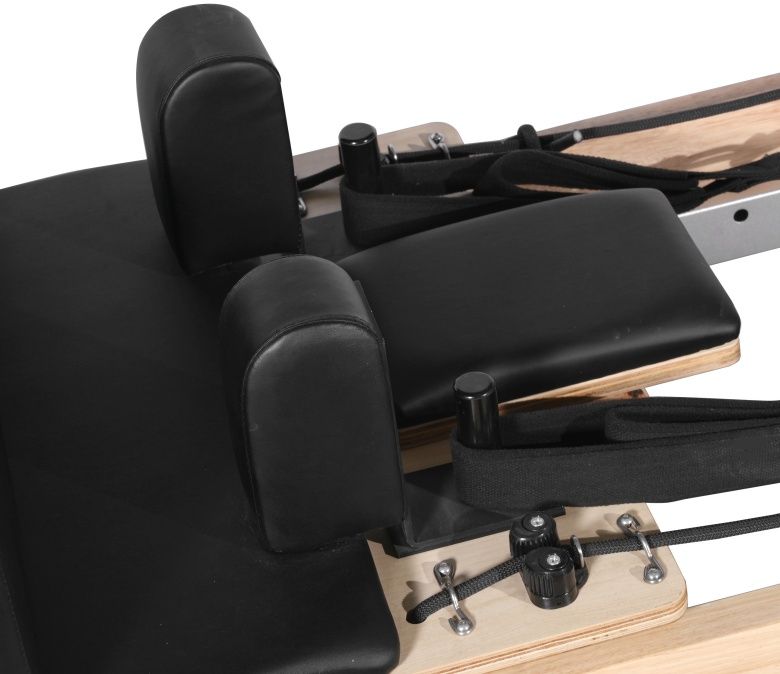 Deluxe Oak Wood Pilates Reformer met half trapeze