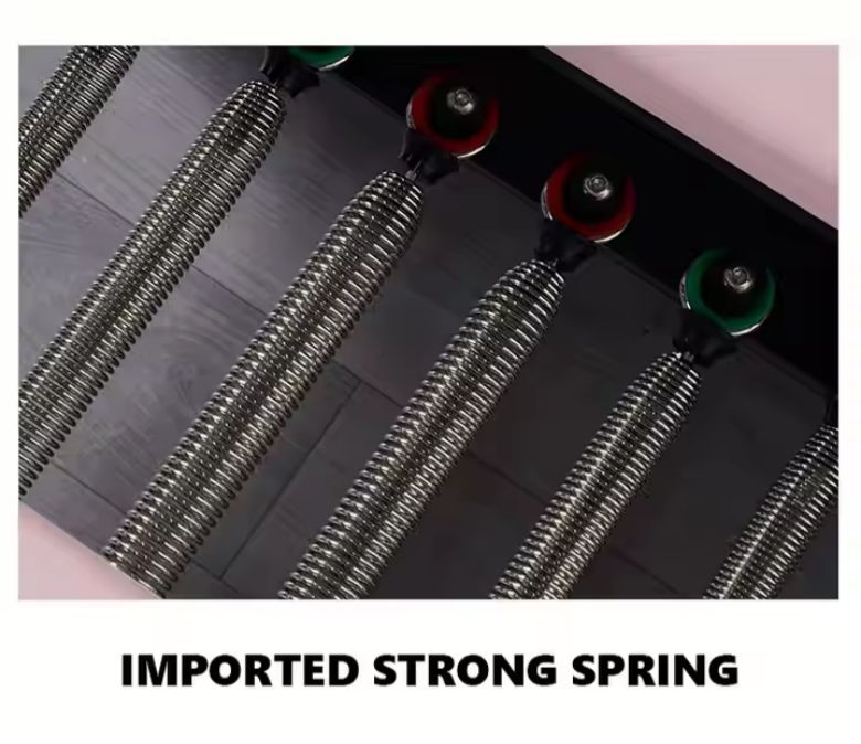 Wit geschilderde eiken roze pilatesapparatuur