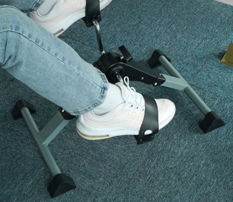 Onder de bureau opvouwbare mini -aerobe stepper met LCD -weergavetraining