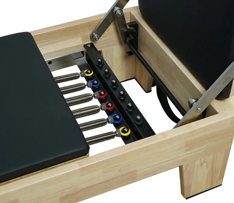 Nieuw • Oak Reformer Bed met geïntegreerde voetbalk