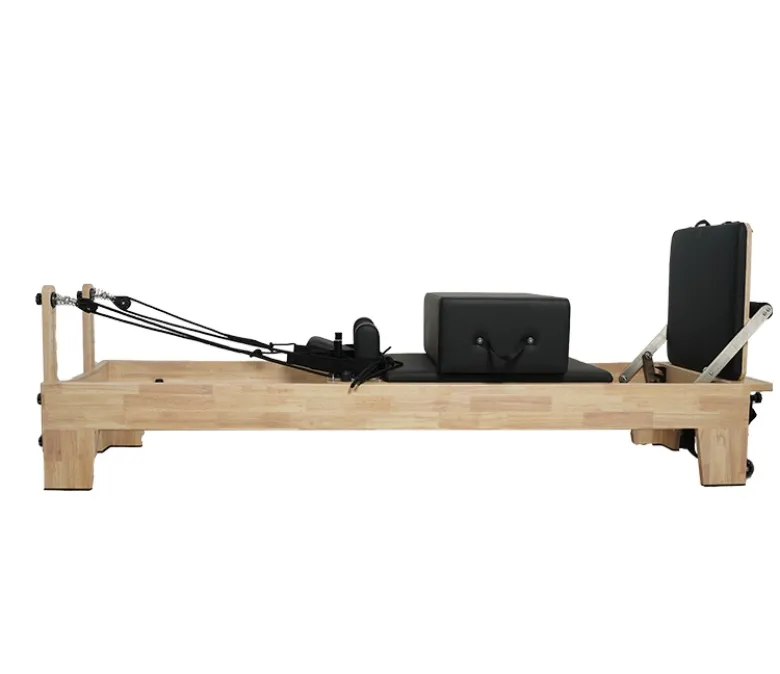 Nieuw • Oak Reformer Bed met geïntegreerde voetbalk
