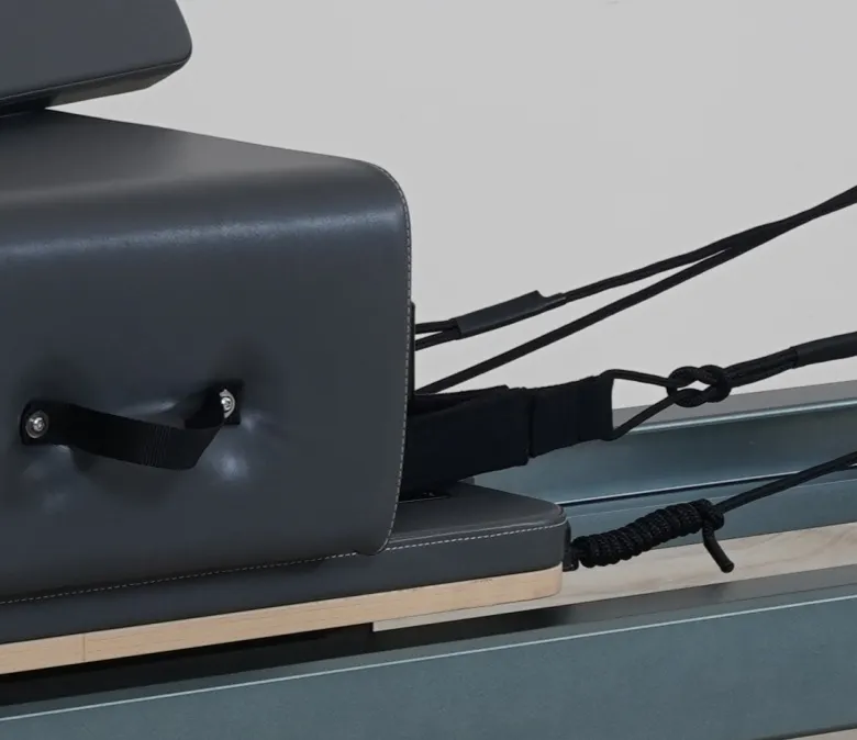 Geanodiseerde Gunmetal Gray Pilates Reformer 4.0